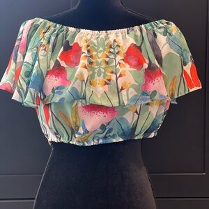 Trejoa Off The Shoulder Top / Size S
